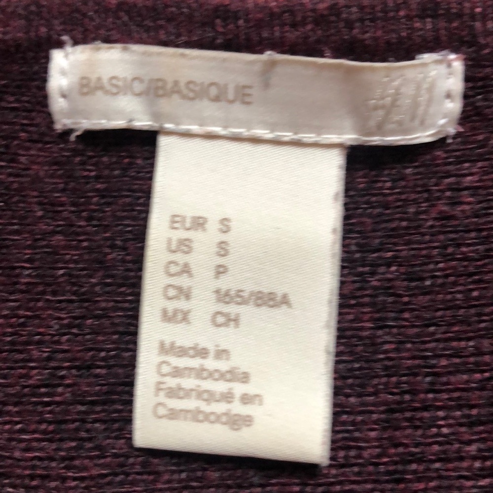 H&M sweater - Picture 2 of 2